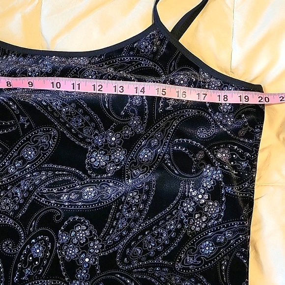 Chico's women's Black shimmer camisol w/built-in bra & adjustable straps Size 3 - Picture 4 of 12